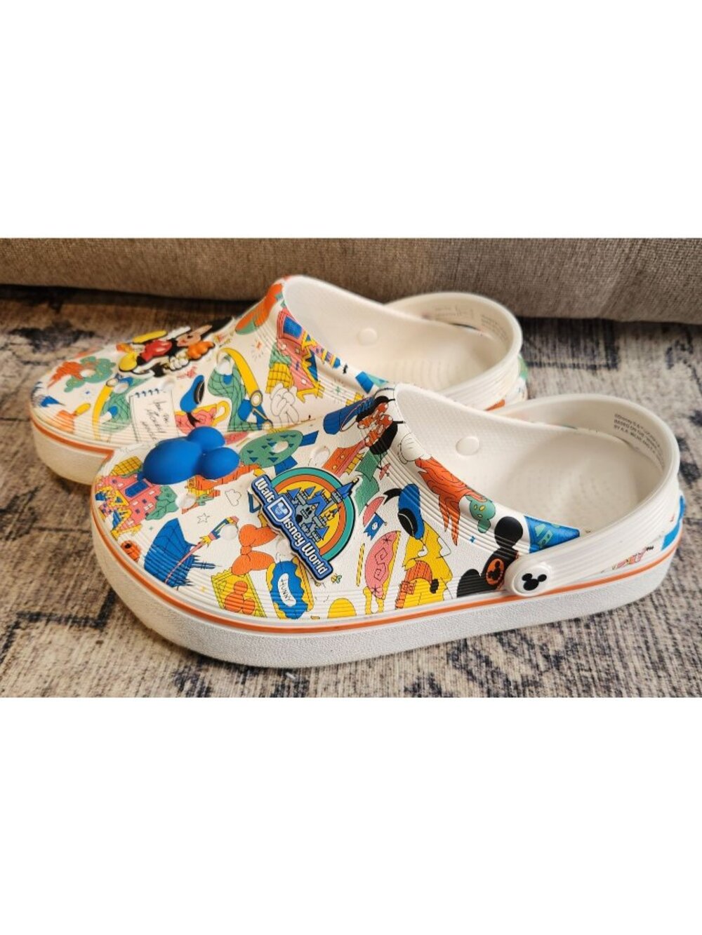 Disney Crocs W-8 M-10 Disneyland Park Play In The Parks